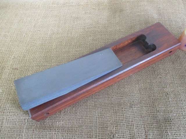 Double Sided Sharpening Stone In Beautiful Wooden Holder With Half Bottle Full Honing Oil