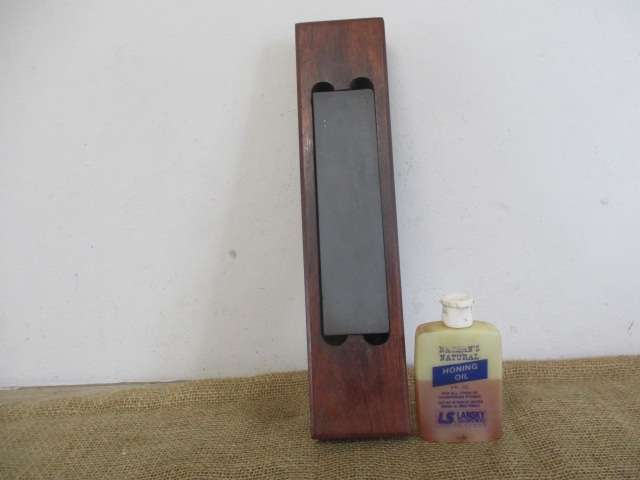 Double Sided Sharpening Stone In Beautiful Wooden Holder With Half Bottle Full Honing Oil