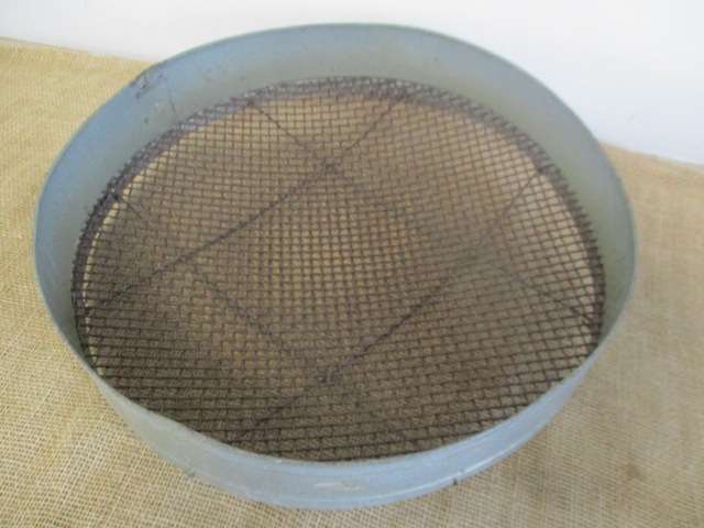 Nice Sizeable Galvanized Iron Mesh Prospecting Sieve