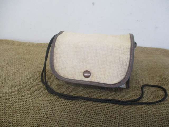 Neat Vintage Kodak Brownie 127 Camera By Kodak Limited London    1952  -  1967