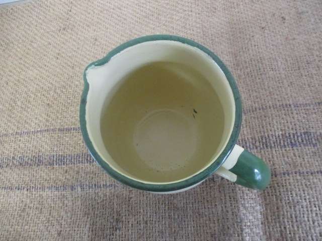 Nice Sizable Vintage Old Fashioned Enamel 1,5lt  Milk Jug