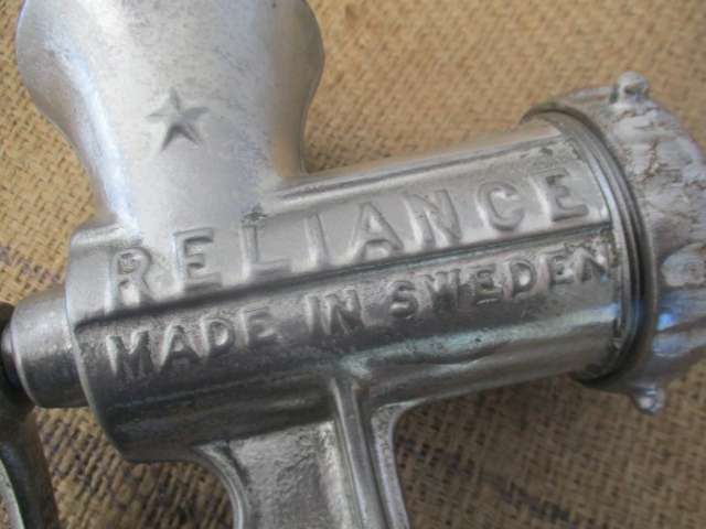 Complete Vintage Husqvarna Reliance No 8 Cast Iron Meat Mincer          Made In Sweden