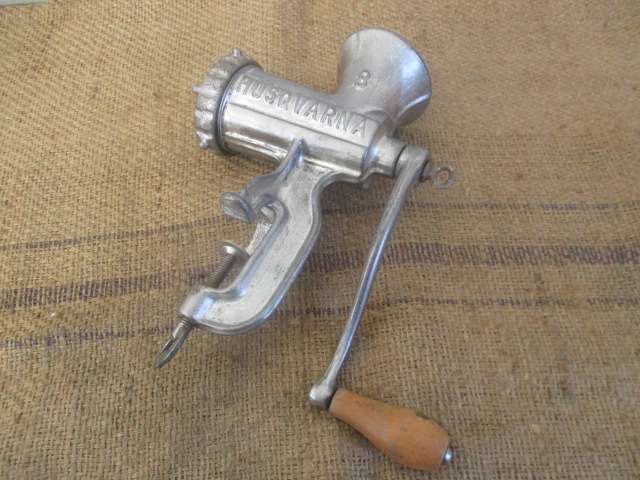 Complete Vintage Husqvarna Reliance No 8 Cast Iron Meat Mincer          Made In Sweden