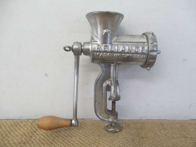 Complete Vintage Husqvarna Reliance No 8 Cast Iron Meat Mincer          Made In Sweden