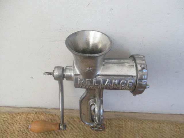 Complete Vintage Husqvarna Reliance No 8 Cast Iron Meat Mincer          Made In Sweden
