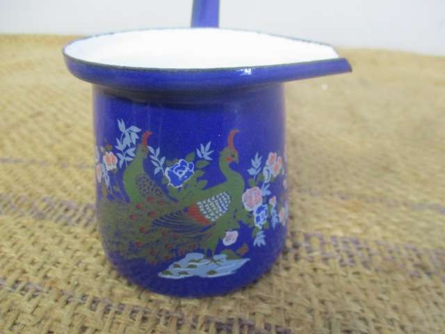 Nice Vintage Trio Old Fashioned Blue Enamelware Set