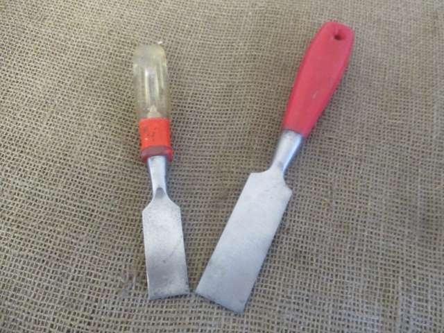 Two Nice Collectables : Vintage 1 1/4 inch Footprint & 1 inch Stanley PAT. 0229.282 Firmer Chisels
