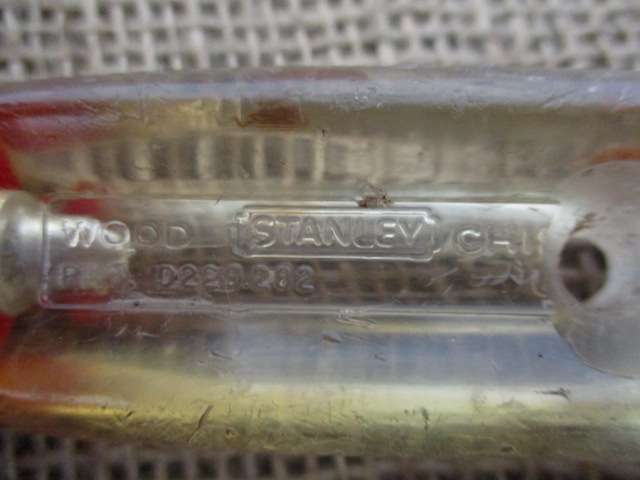 Two Nice Collectables : Vintage 1 1/4 inch Footprint & 1 inch Stanley PAT. 0229.282 Firmer Chisels