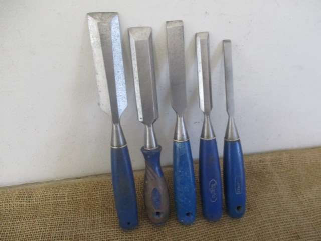 Set Of Five Nice Vintage Carpenter Woodworking Chisels Of Which Four Are Marples And One Raco