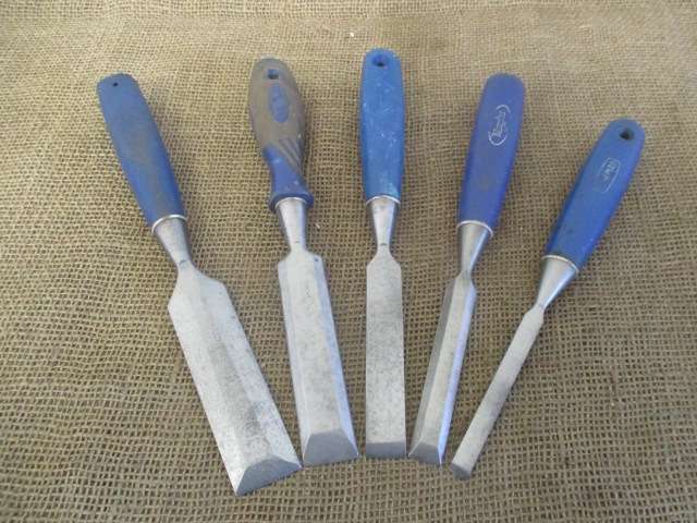 Set Of Five Nice Vintage Carpenter Woodworking Chisels Of Which Four Are Marples And One Raco