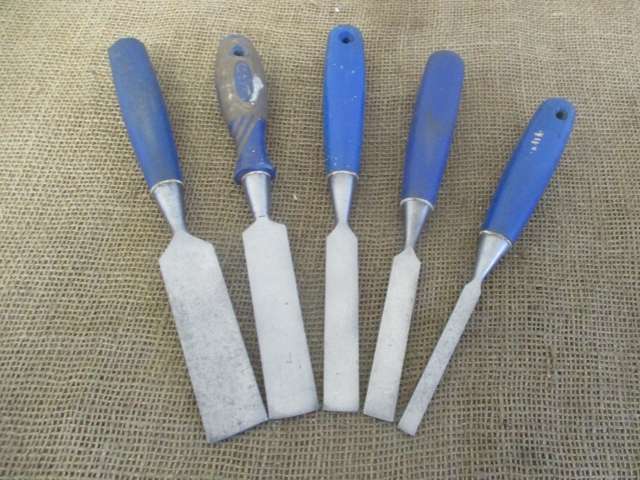 Set Of Five Nice Vintage Carpenter Woodworking Chisels Of Which Four Are Marples And One Raco