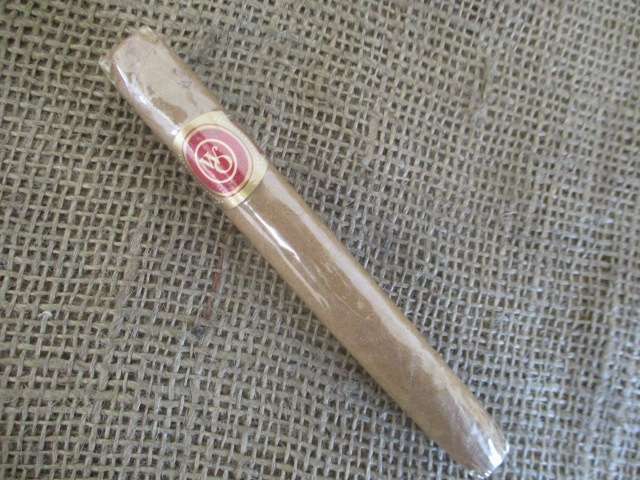 Vintage Josel Piedra Habana Cigar Box And Selection Of Three Different Brand Name Cigars