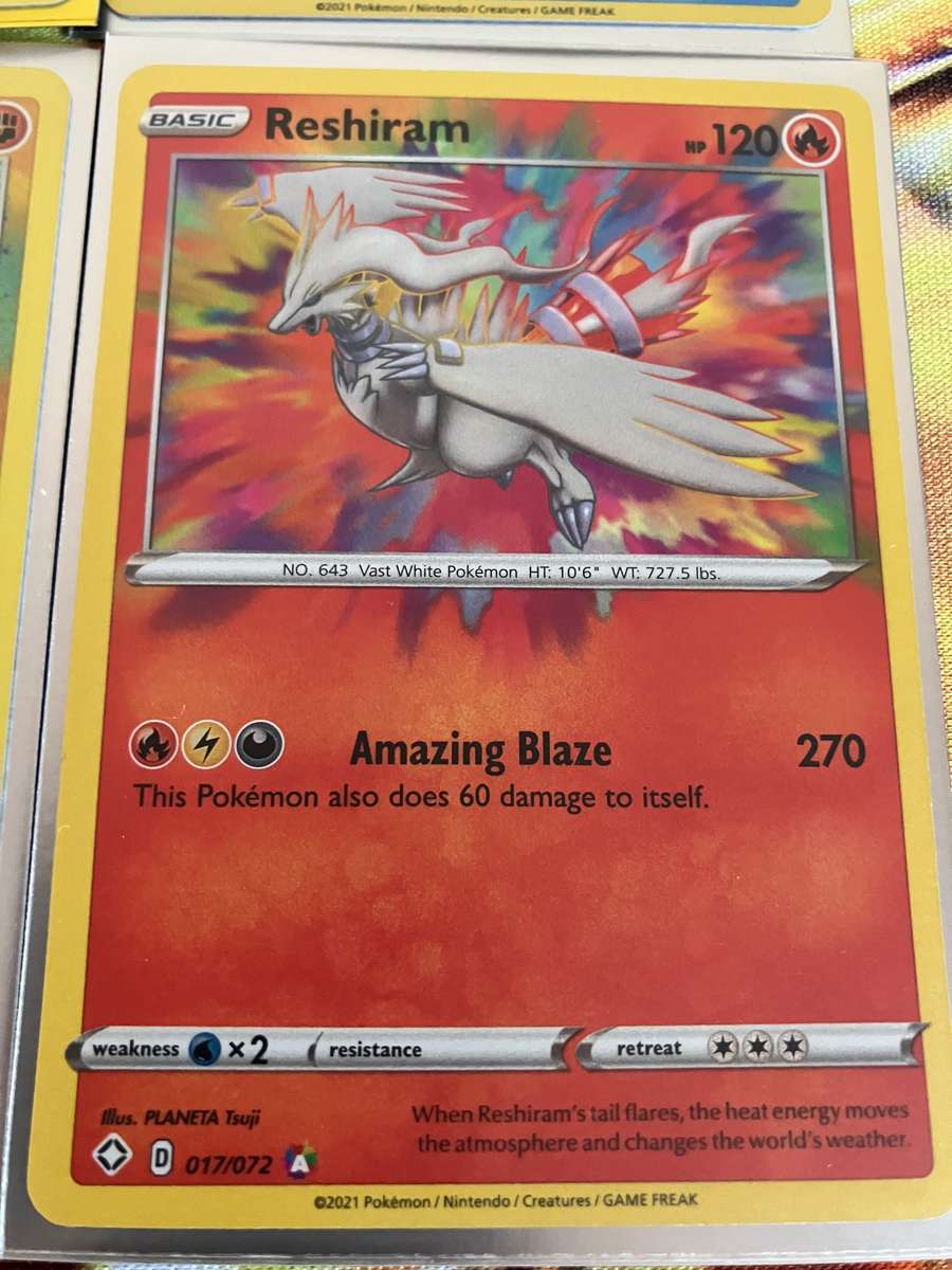 Pokemon: Bundle of 4 Amazing Rare cards
