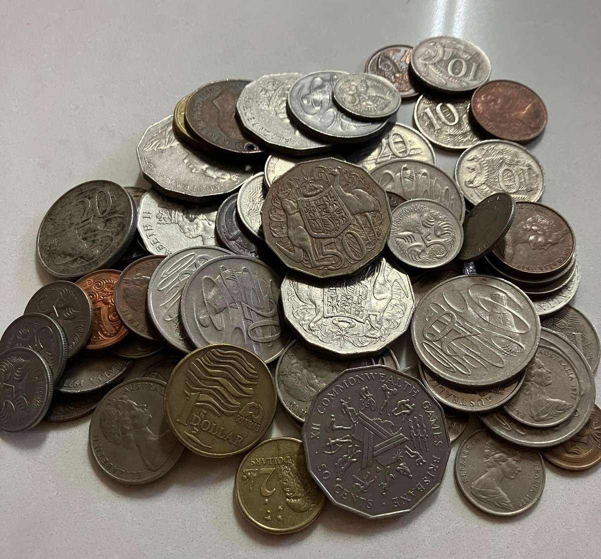 Bundle of world coins (1.6kg)
