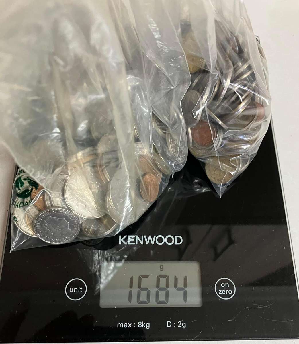 Bundle of world coins (1.6kg)