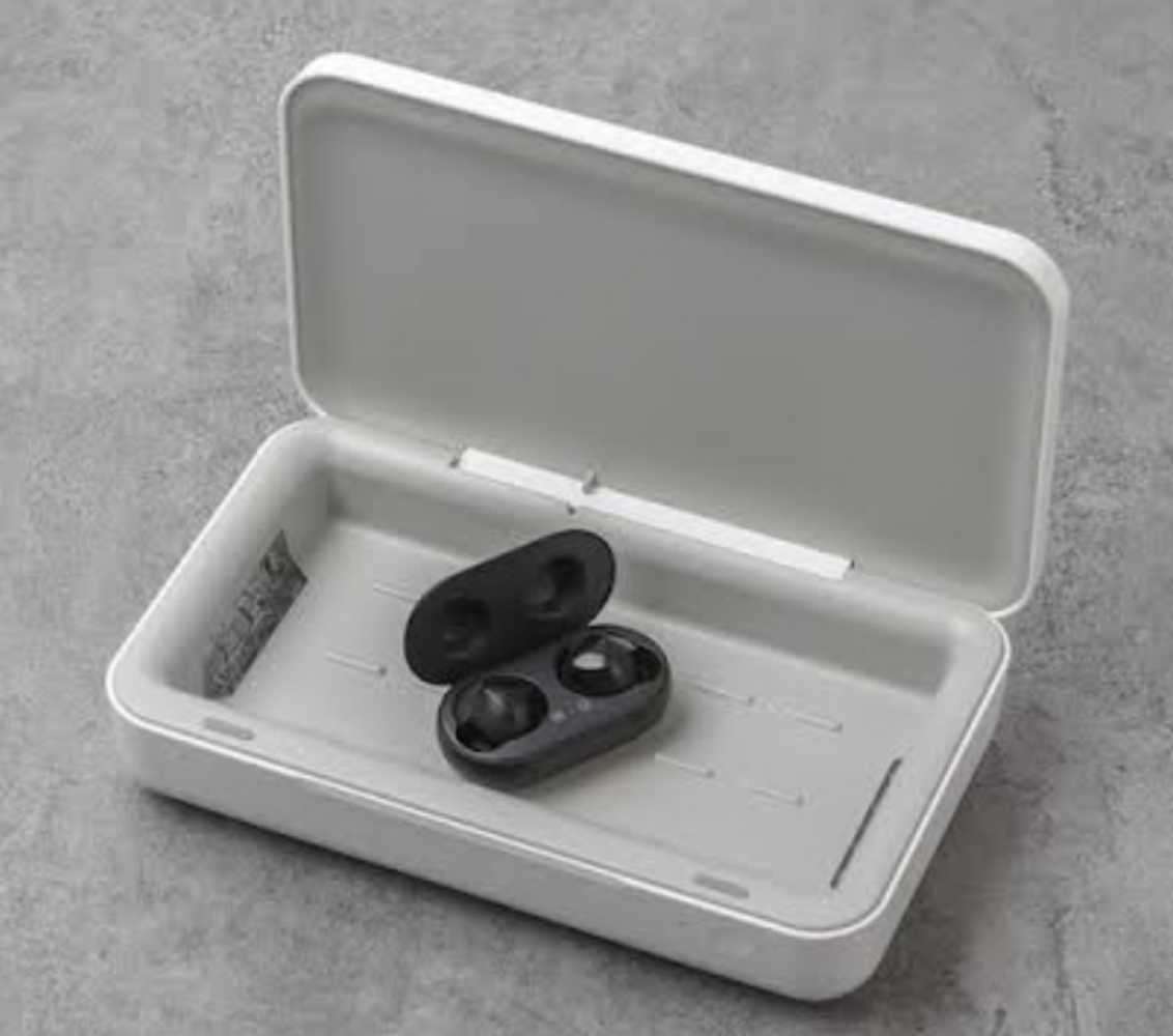 SamsungUV Sterilizer with Wireless Charging - White