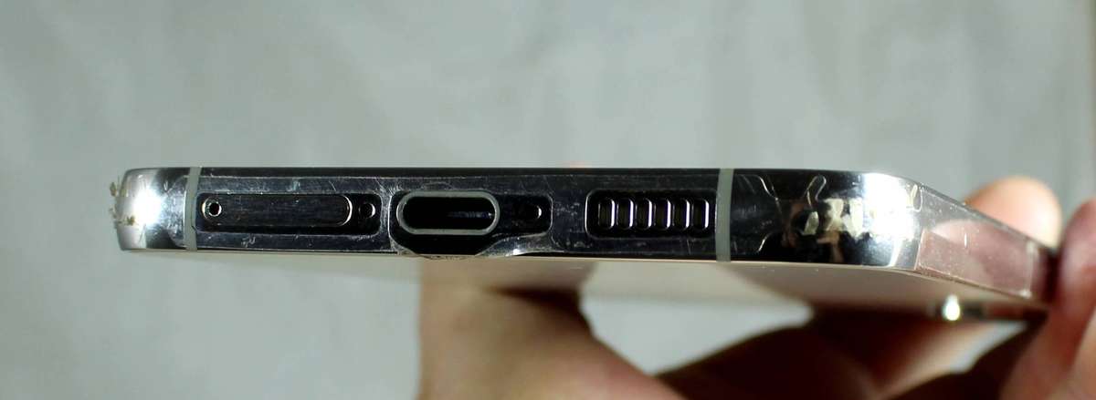 Samsung Galaxy S23 Plus cellphone (Un-boxed ex corporate demo)