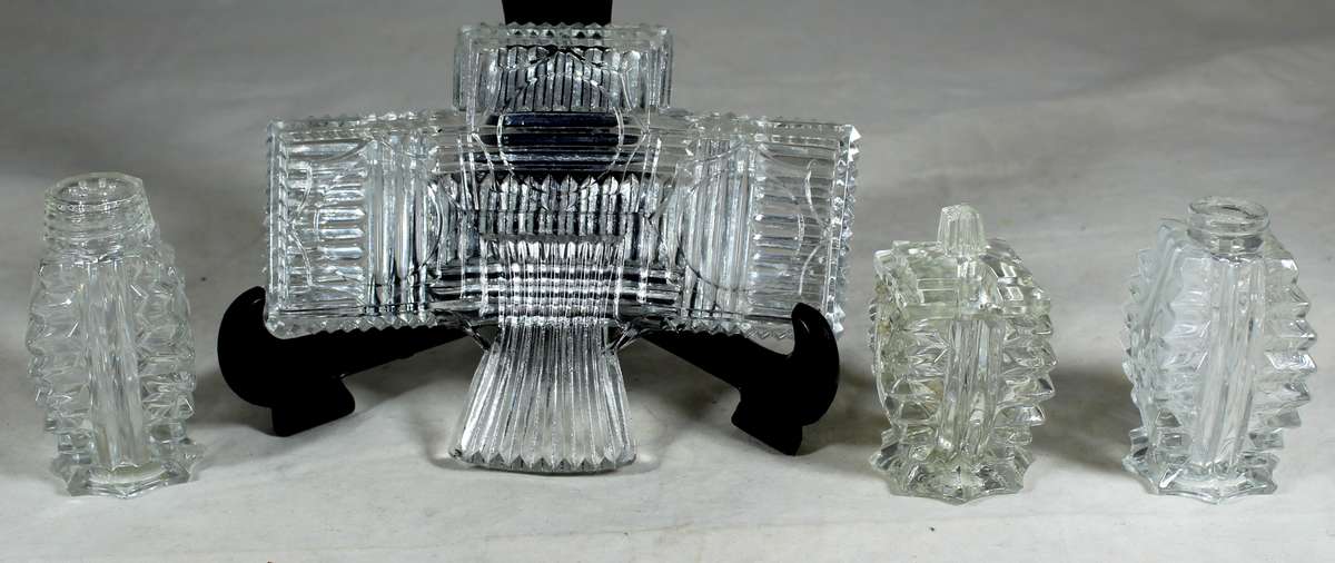 Novelty glass condiment set