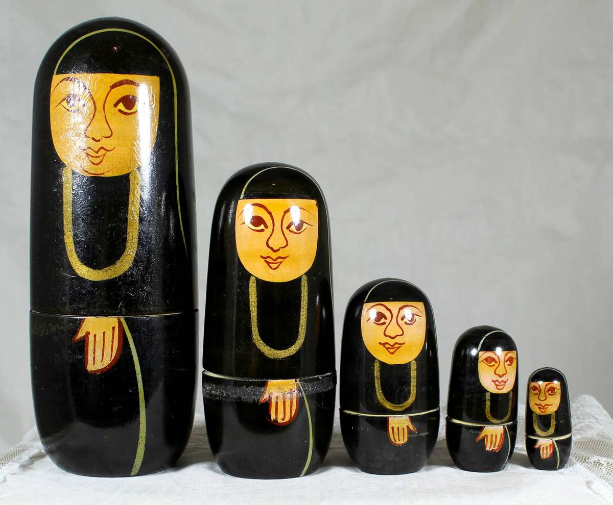 Russian nesting dolls in black