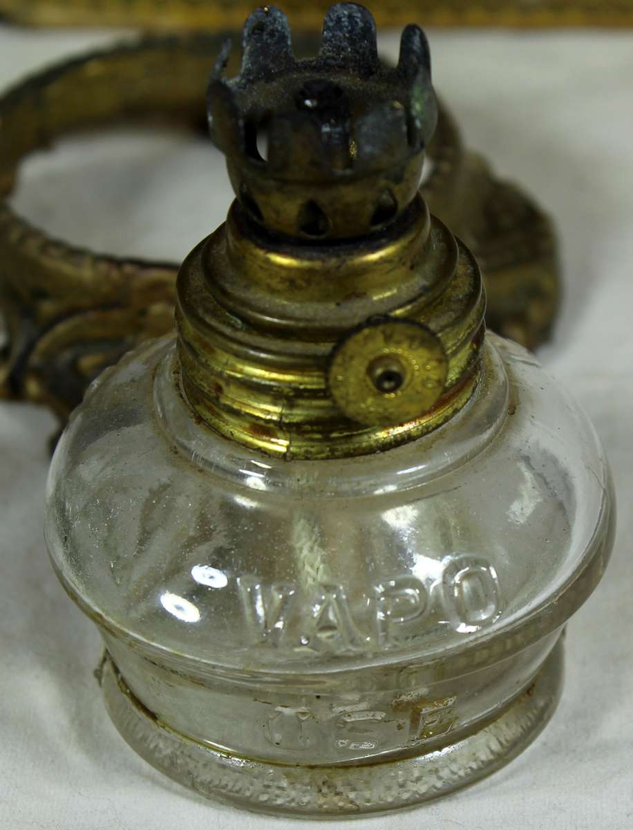 Vapo cresolene burner with original box