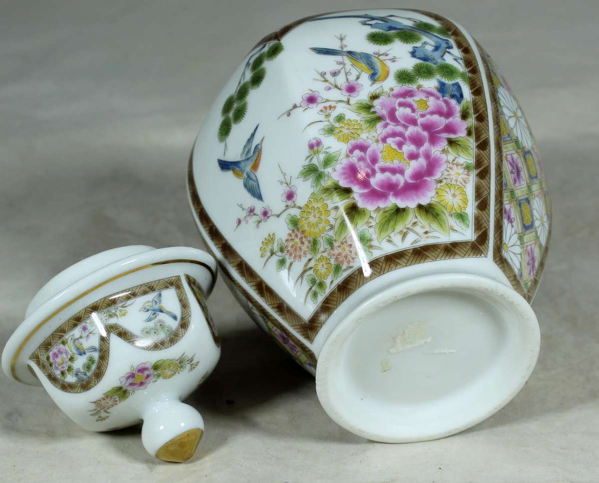 Hexagonal ginger jar - Oriental style