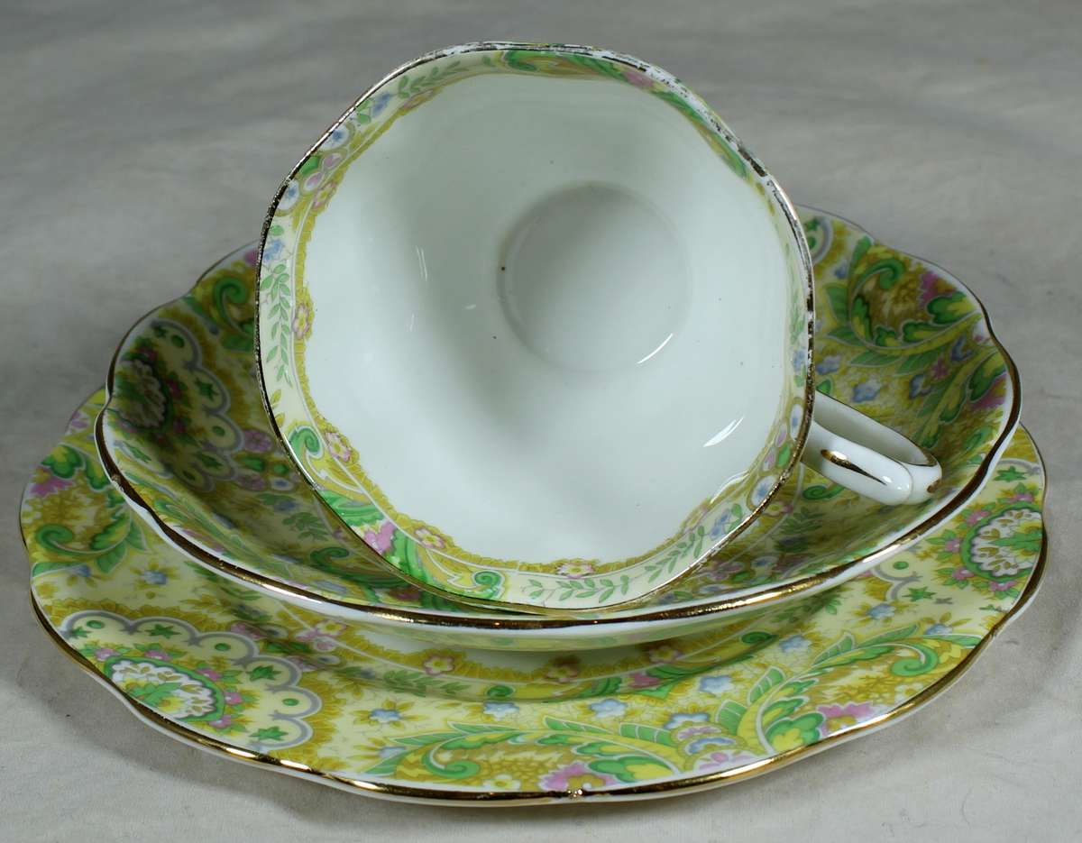 Royal Albert - Paisley Shawl - Trio