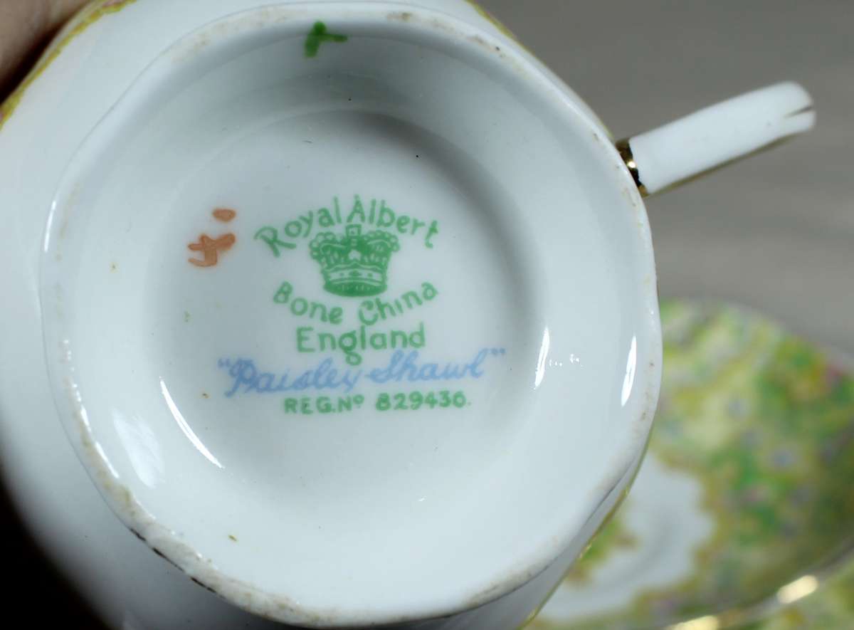 Royal Albert - Paisley Shawl - Trio