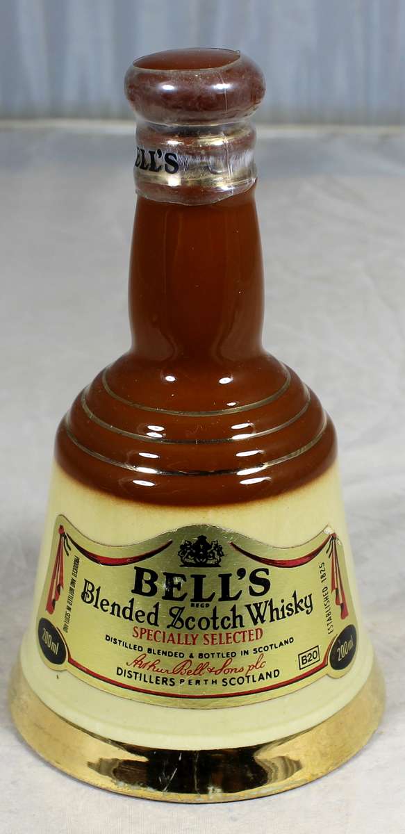 Small Wade Bell's Scotch whisky container - empty