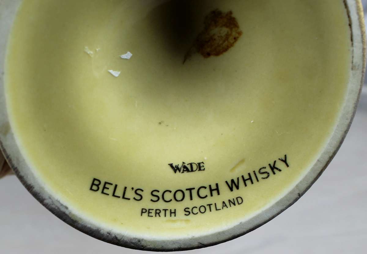 Small Wade Bell's Scotch whisky container - empty