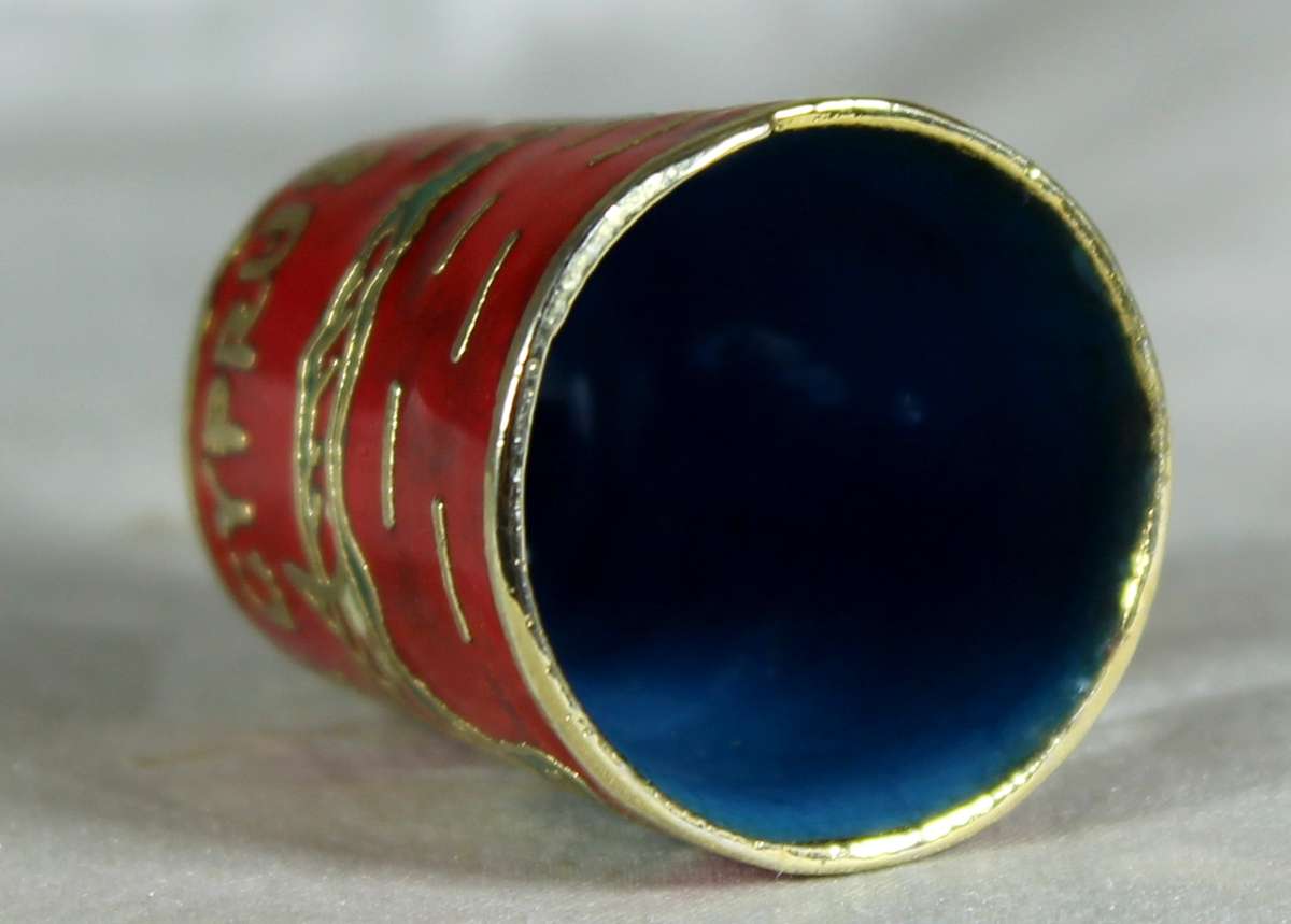 Cloisonne thimble - i love Cyprus