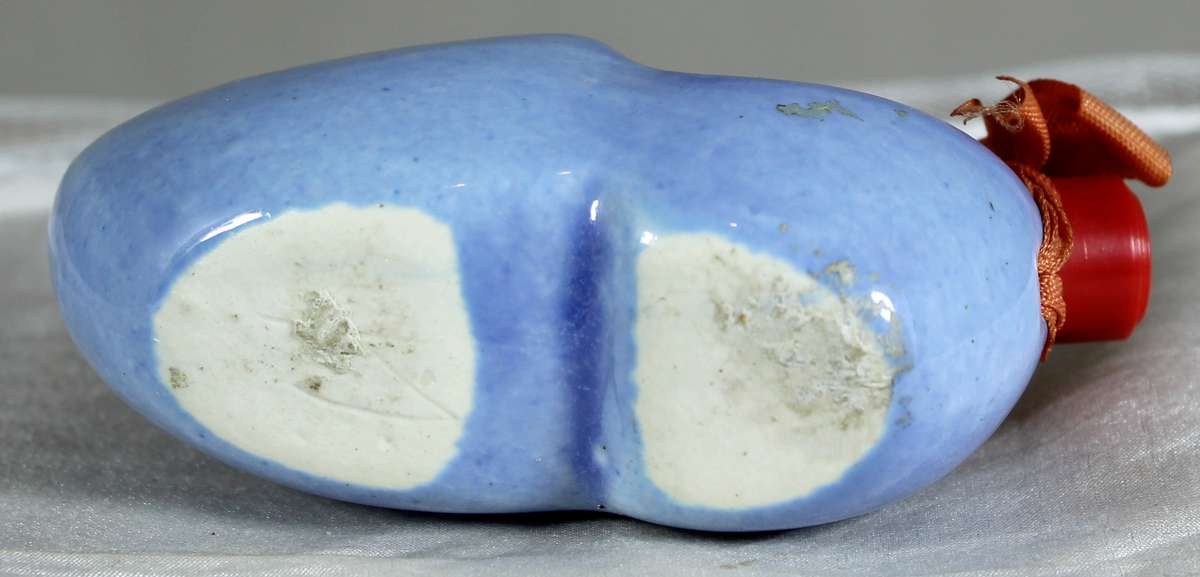 Luce's shoe with Dutch tulip perfume