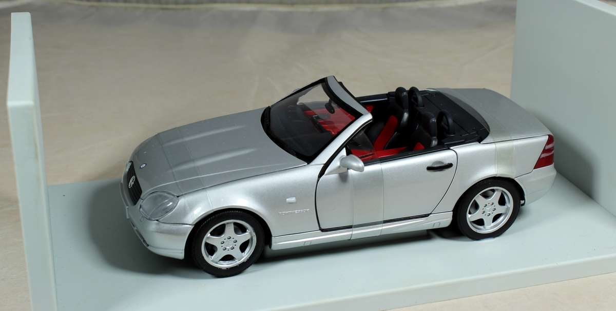 UT Models - Mercedes Benz SLK