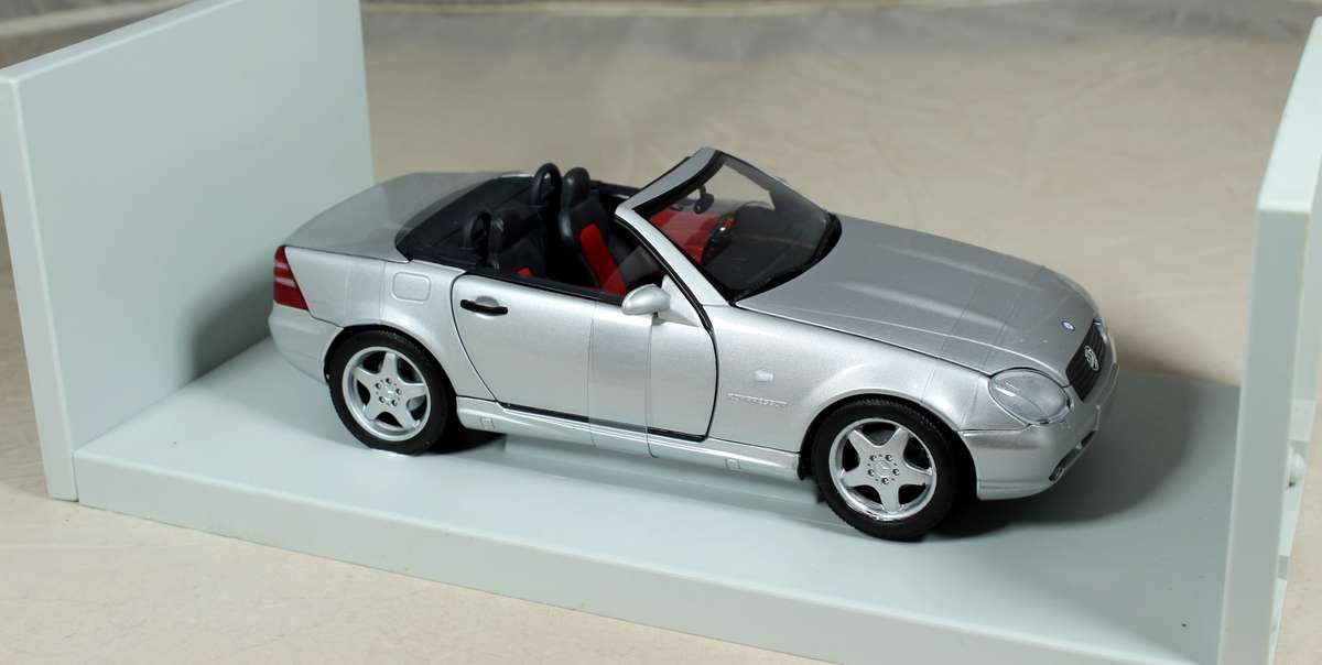 UT Models - Mercedes Benz SLK