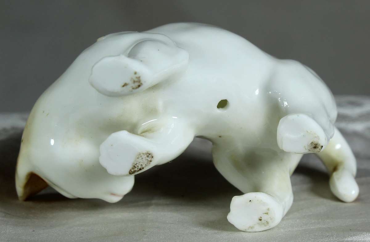 Porcelain cat - White & brown