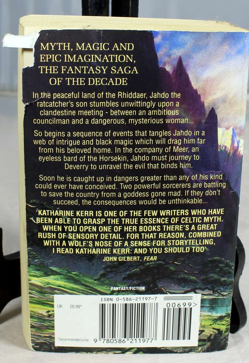 Katherine Kerr - A Time of War
