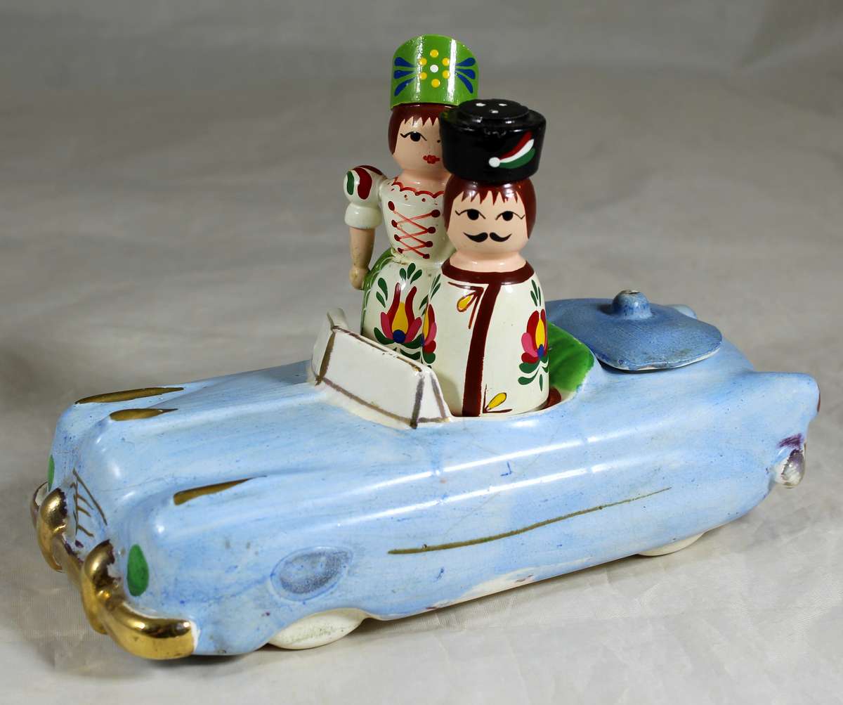 Cadillac condiment set