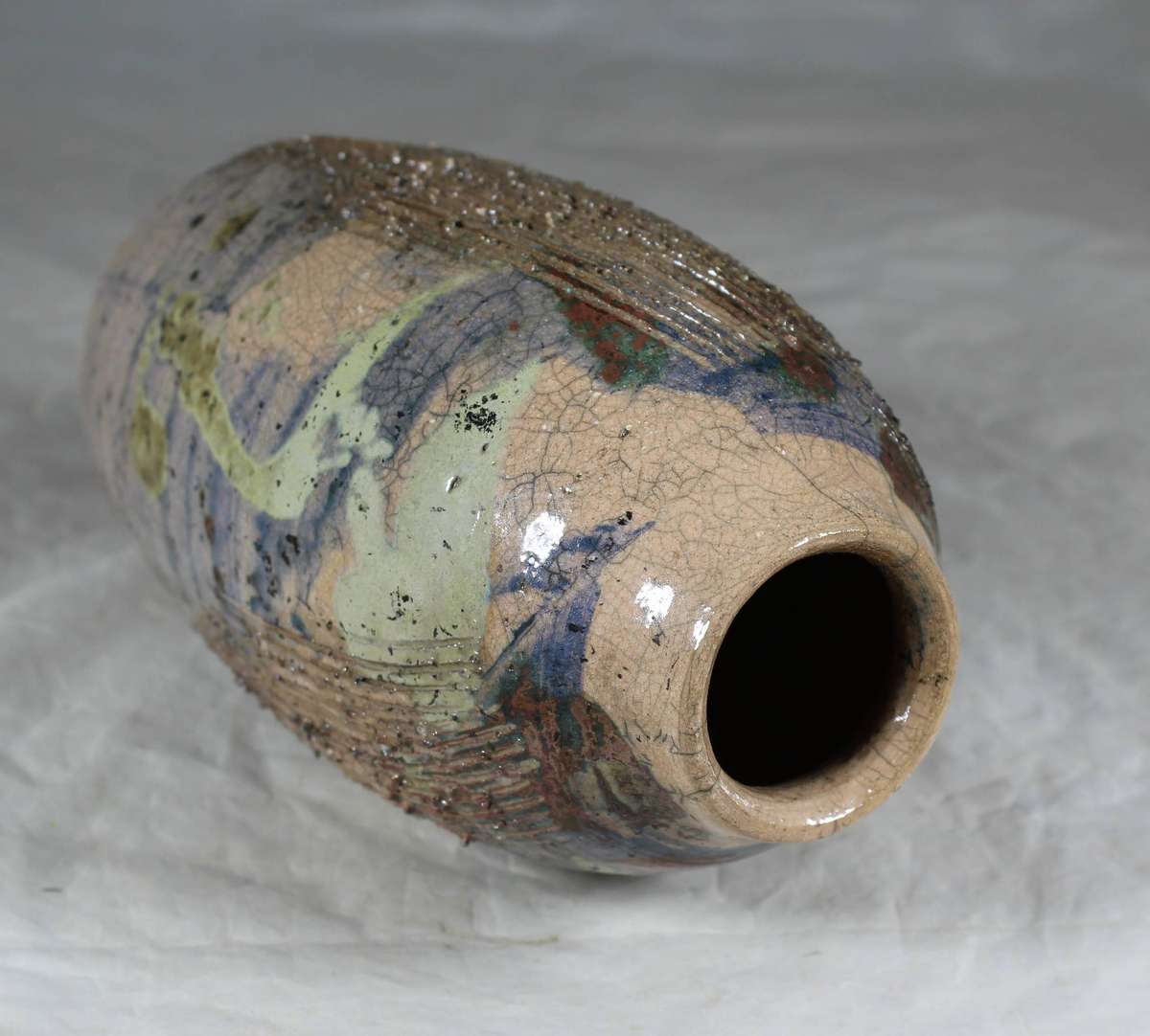 Hand made ceramic vase with glazing