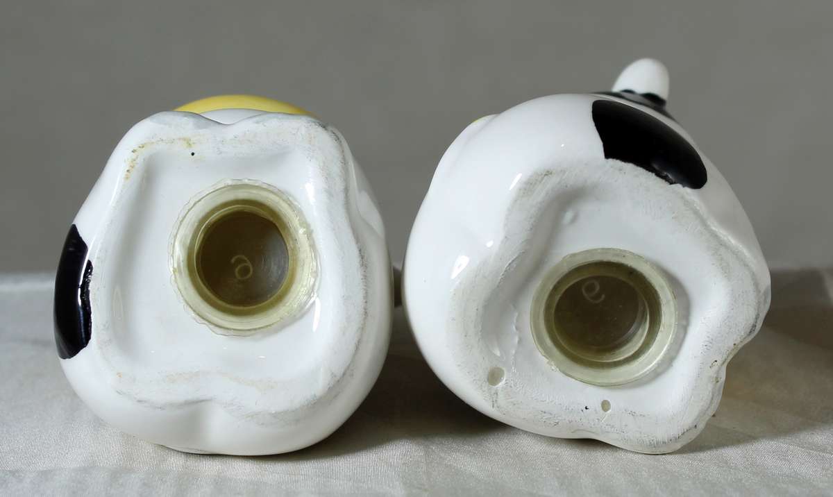 Cow salt & pepper shakers