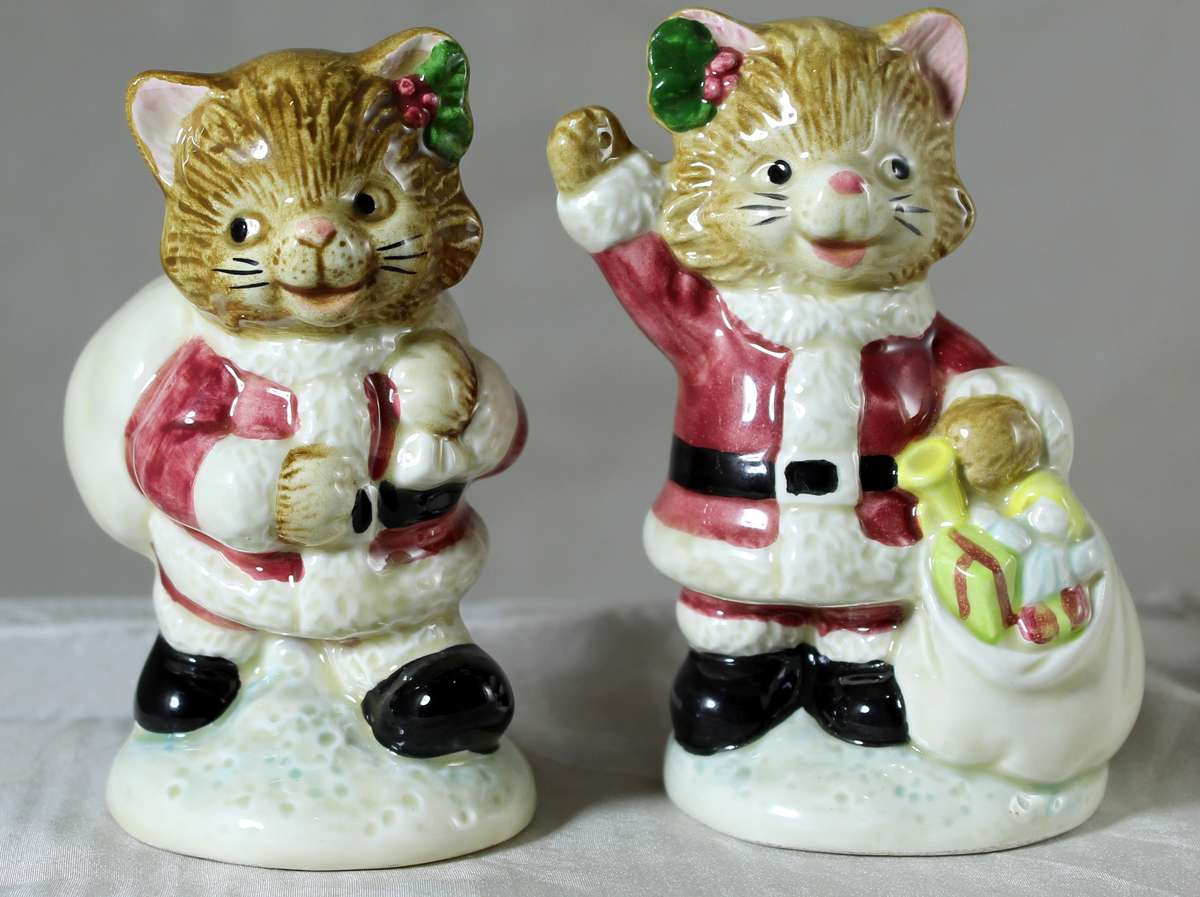 Otagiri father Christmas cats salt & pepper set