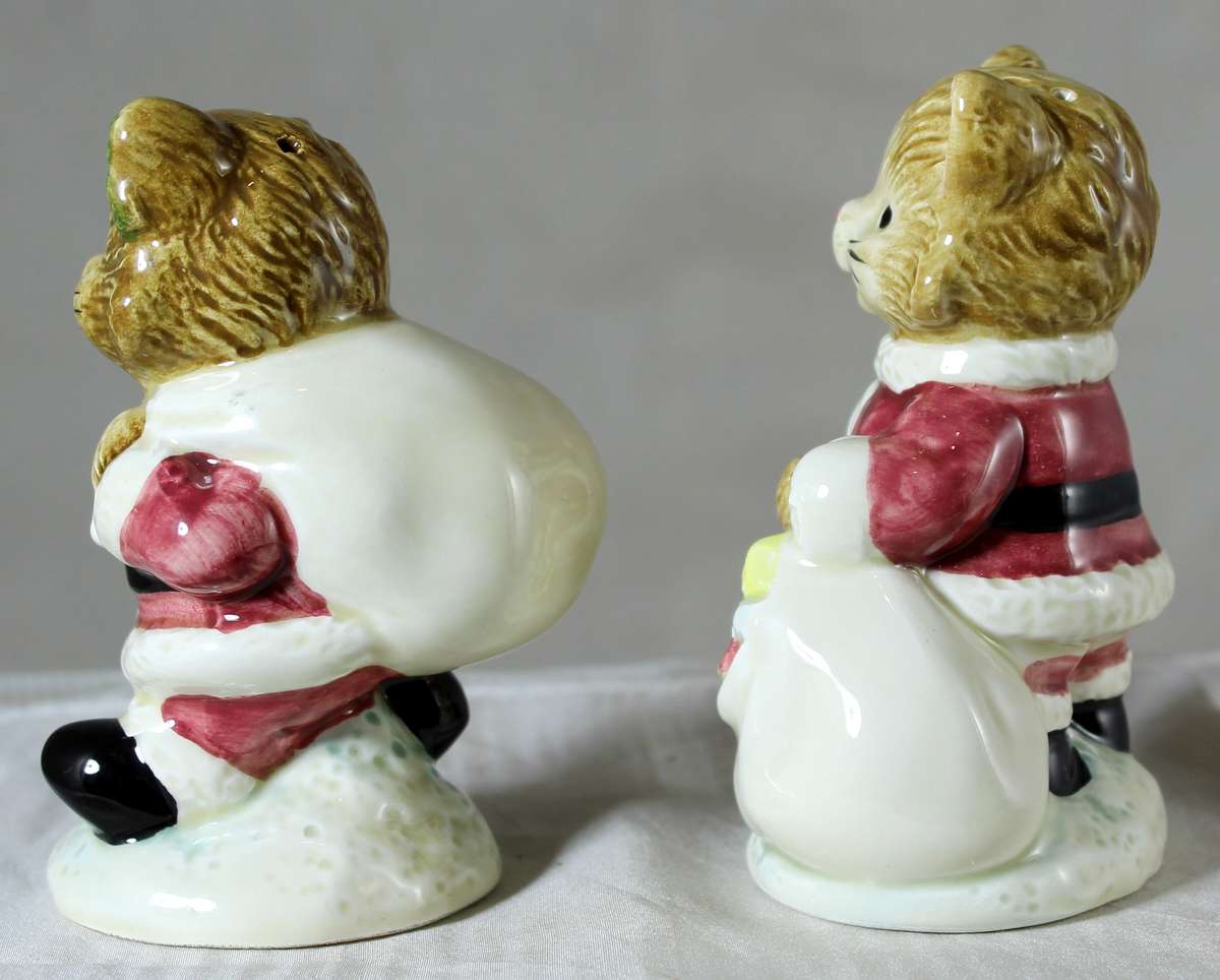 Otagiri father Christmas cats salt & pepper set