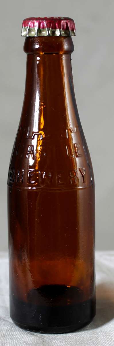 Mini liquor bottle - Castle Larger