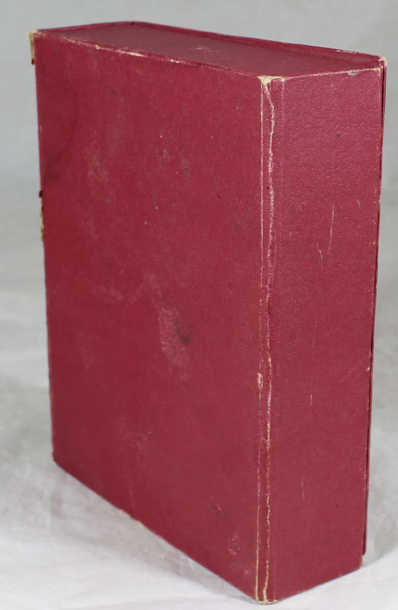 Johnnie Walker hip flask set (6oz)