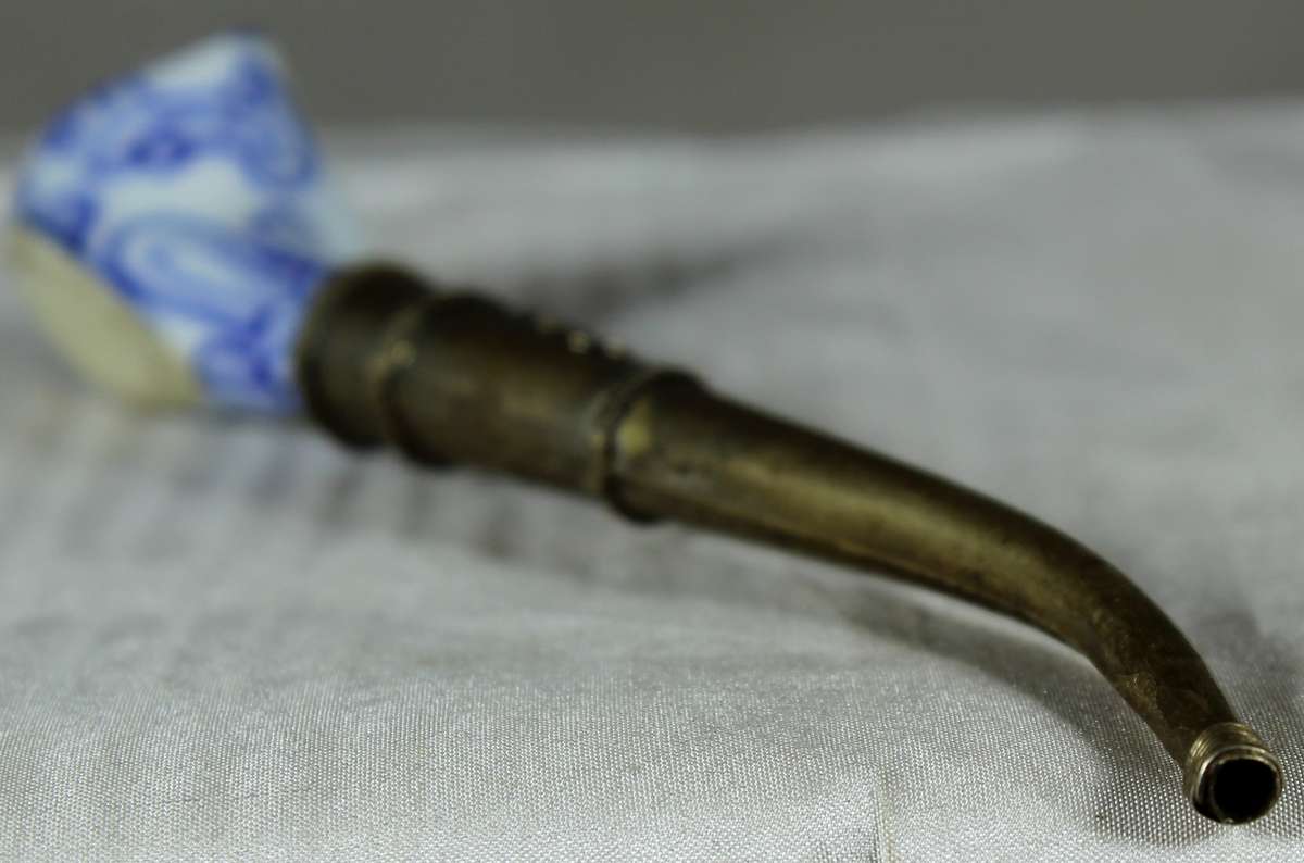 Porcelain & brass pipe