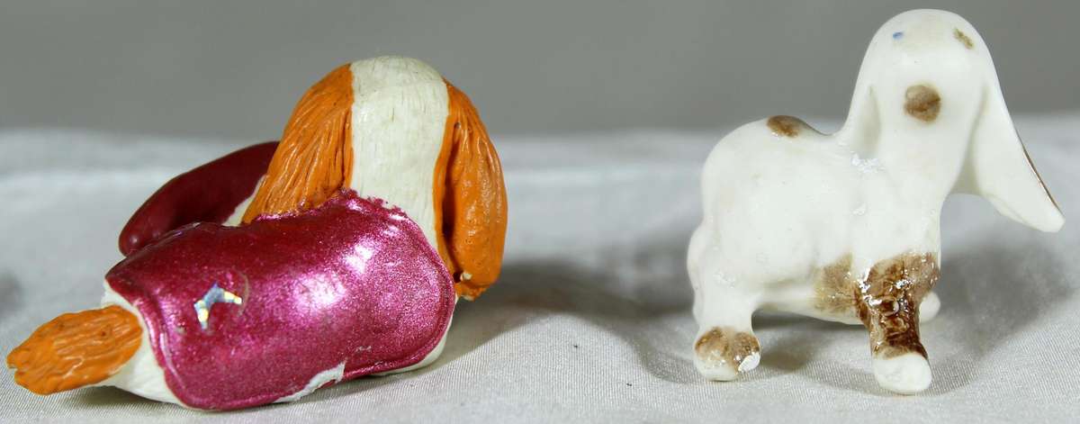 Pair of miniature doggies