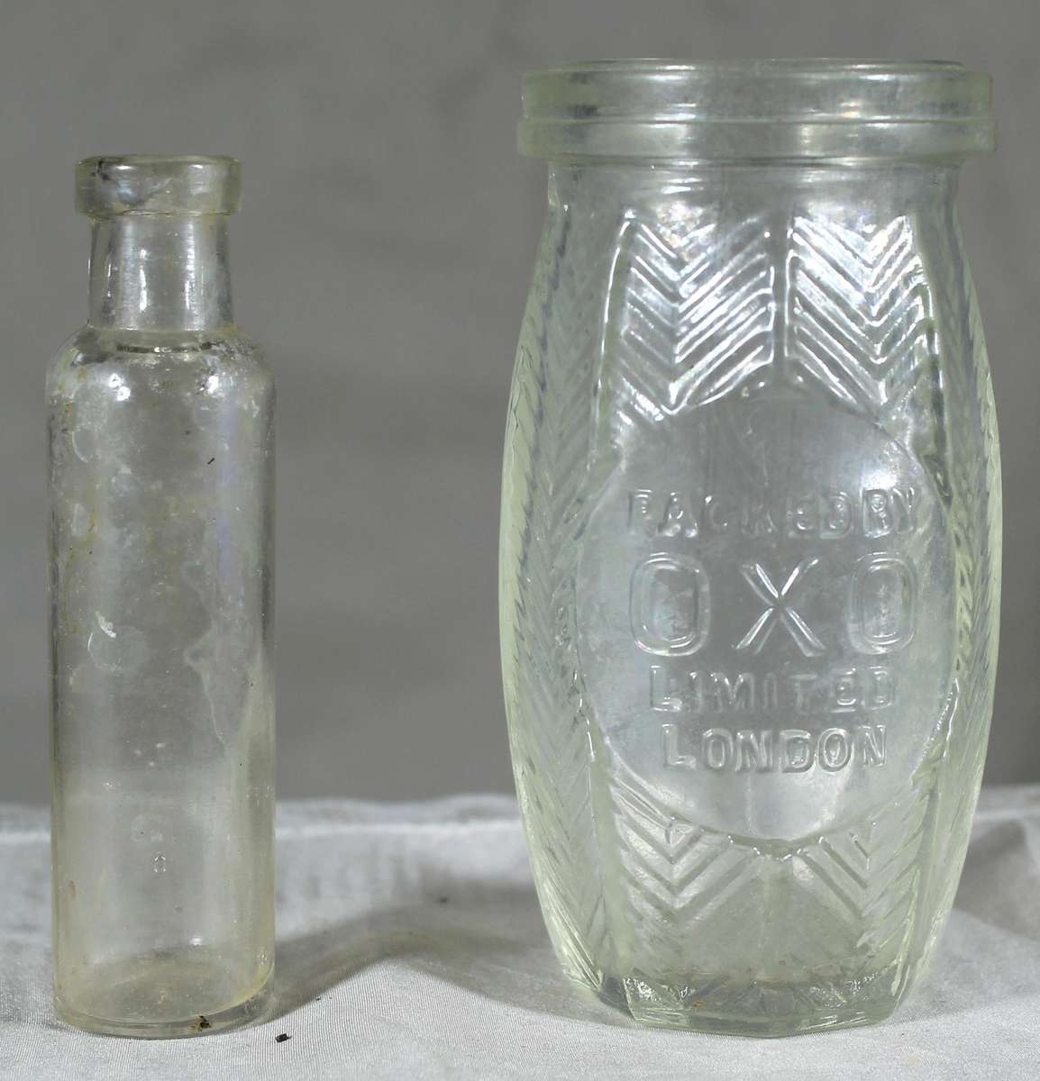 Pair of glass vintage bottles - OXO