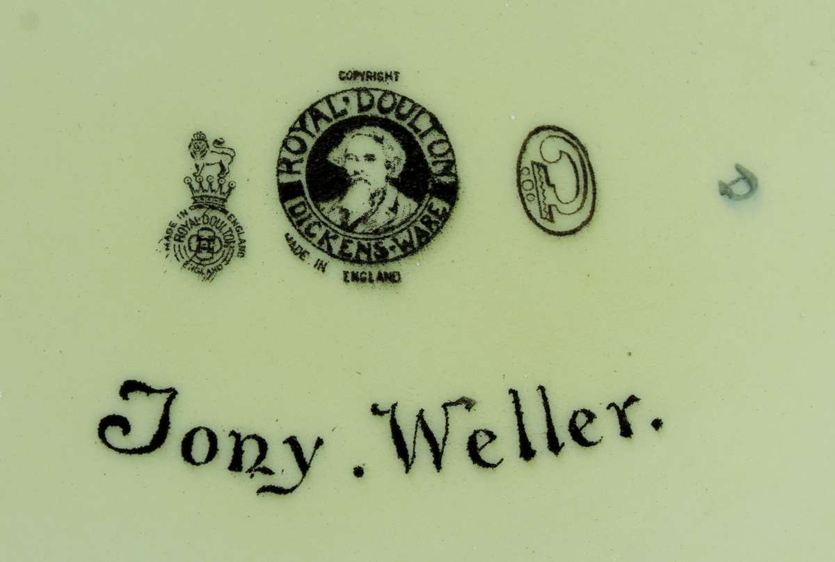 Royal Doulton display plate - Tony Weller charger