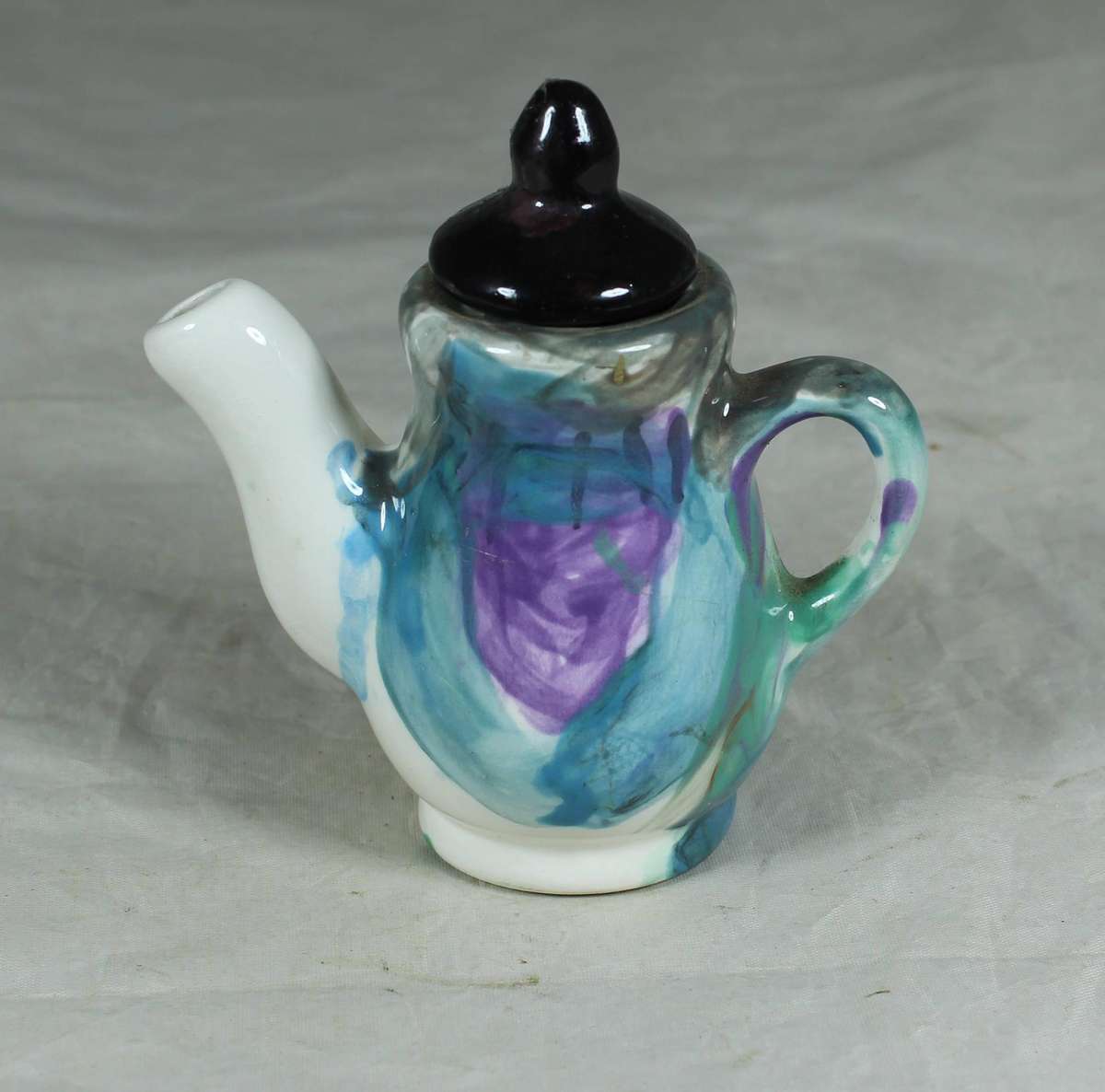 Small novelty teapot