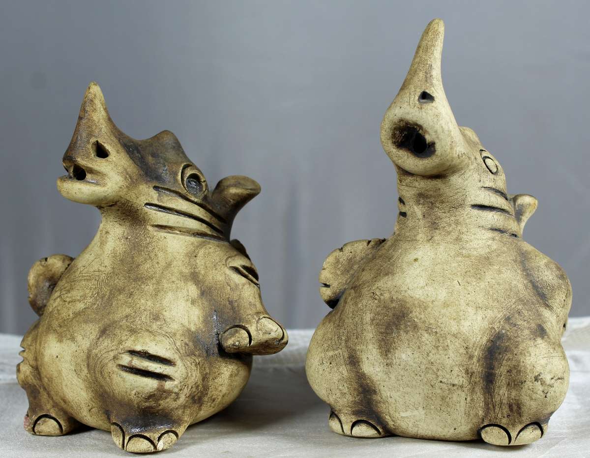 Pottery - Rhino - Salt & pepper shakers