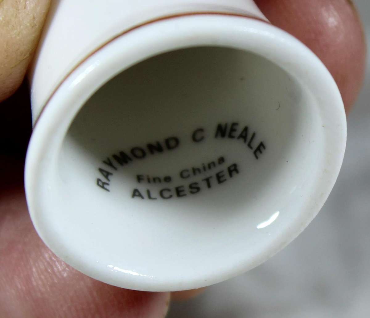 Bone China thimble - Buckfast Abbey