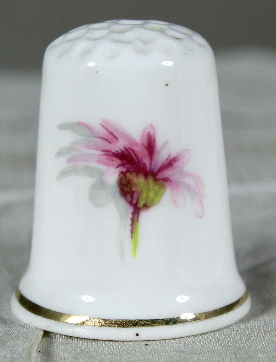 Bone China thimble - Pink flowers
